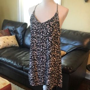 EUC flowy summer dress